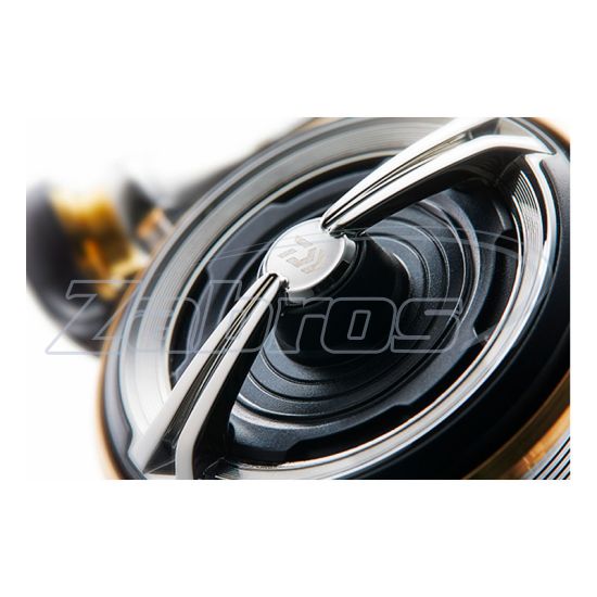 Цена Daiwa 20 Luvias FC LT, 2500