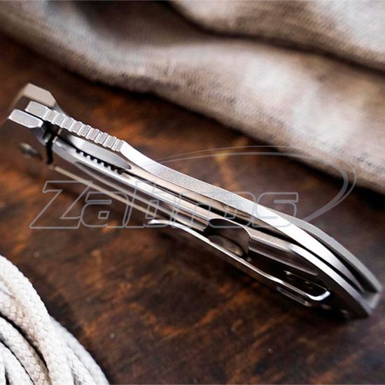 Boker Plus Swoopy, Україна