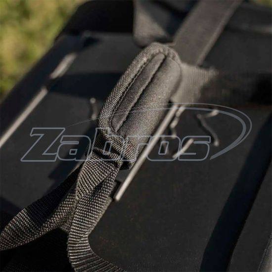 Фото Avid Carp Stormshield Pro Coolbag Large, A0430070, 44x28x26 см